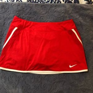 NWT Nike dry fit skort.